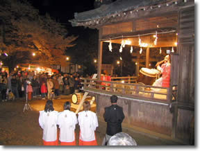 神楽殿　ゑびす太鼓